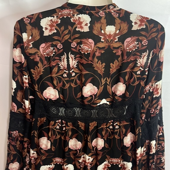 American Eagle open sweater/cover-up- new - Picture 6 of 7